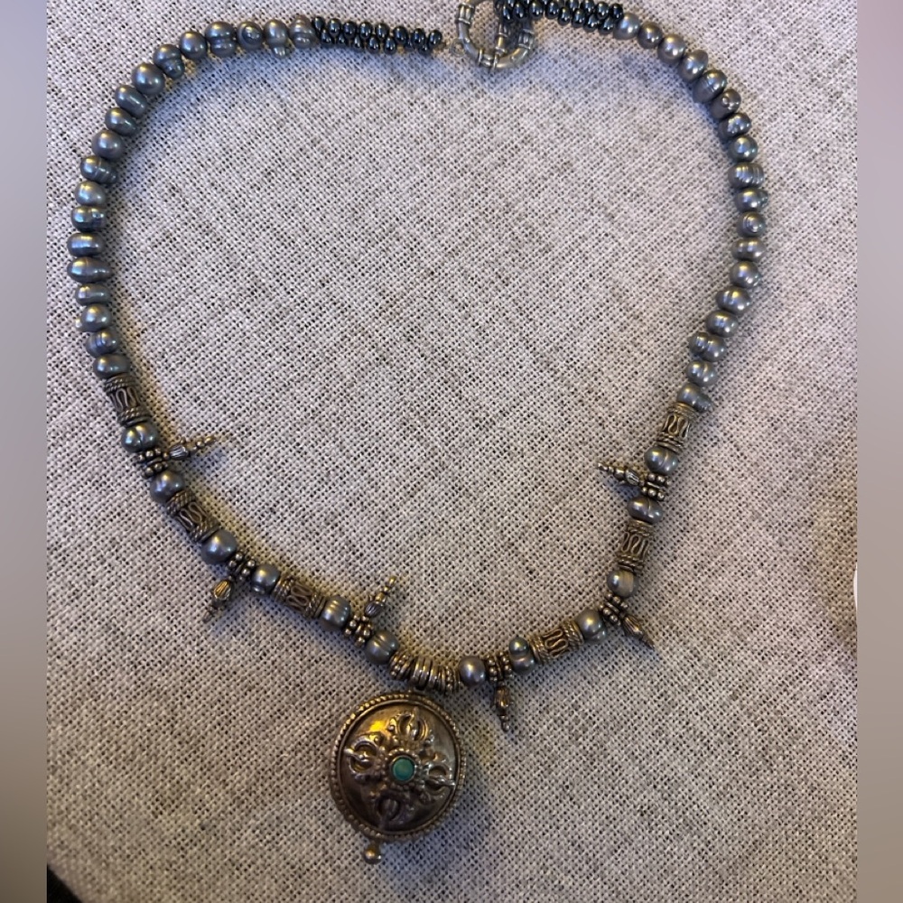 Artisan beaded necklace sun face charm - boho celestial box-style pendant - Picture 2 of 5